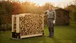 Holzmiete bauen: Brennholz richtig stapeln